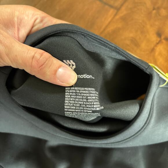 All in Motion Girls Active Dress Black Airy Sleek Sleeveless Stretch NEW XS 4/5 - Picture 3 of 6